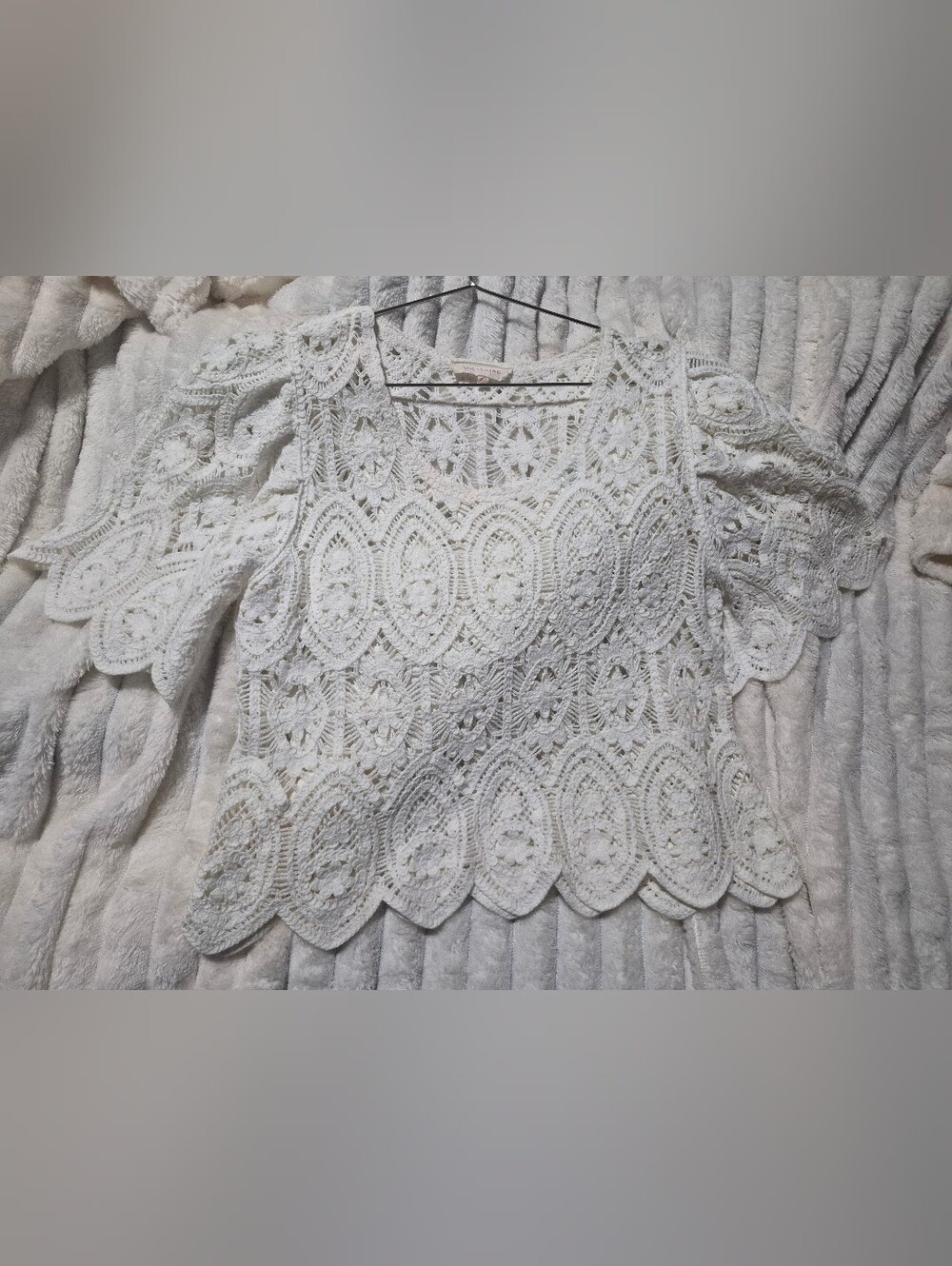 Solitaire Crochet Knit Top Womens